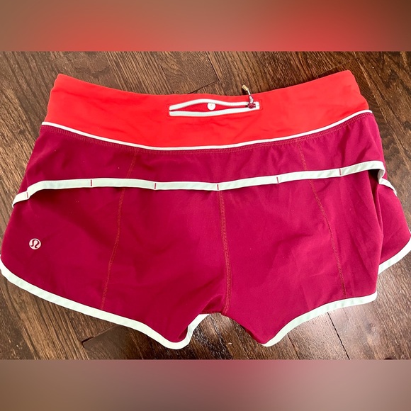 Lululemon Sz 6 Women's Red and Burgundy Shorts - Picture 3 of 5